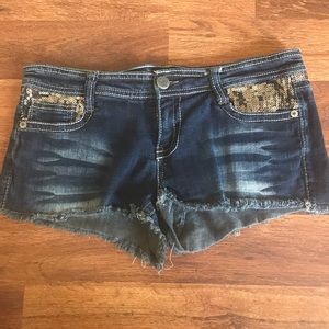 Wallflower shorts